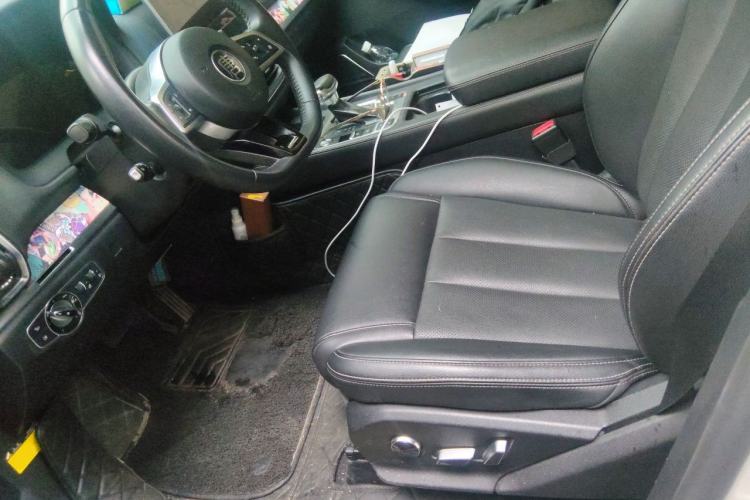 Used BYD Tang 2018 2.0T Automatic SmartConnect Luxury Version 7 Seats China V Standard Left Front Seat