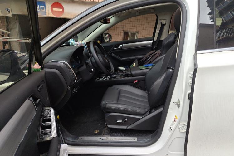 Used BYD Tang 2018 2.0T Automatic SmartConnect Prestige 7-Seater China V Standard Left Front Seat