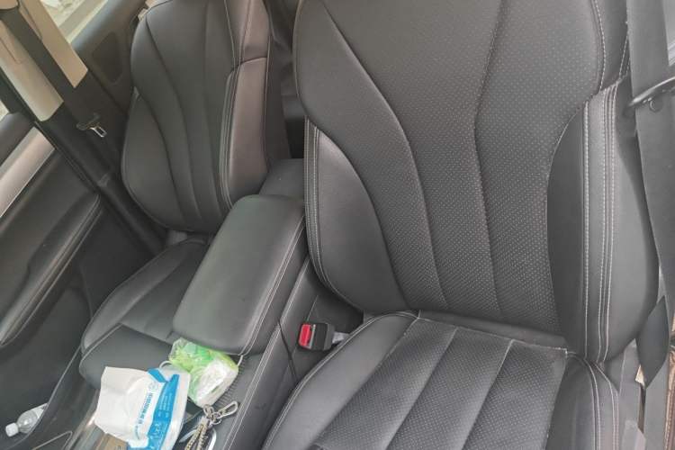 Used BYD Tang 2018 2.0T Automatic SmartConnect Prestige 7-Seater China V Standard Left Front Seat