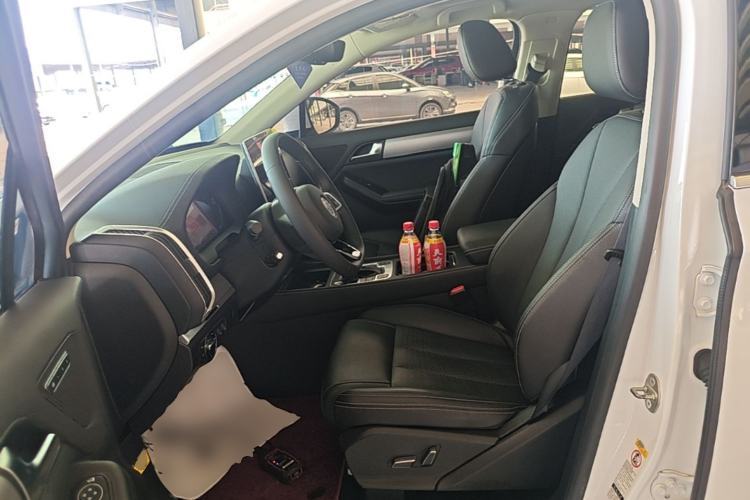 Used BYD Tang 2018 2.0T Automatic SmartConnect Prestige 7-Seater China V Standard Left Front Seat