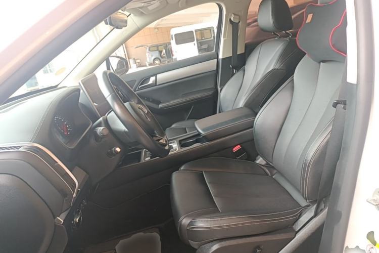 Used BYD Tang 2018 2.0T Automatic SmartConnect Luxury Edition 5 Seats China V Standard Left Front Seat