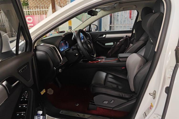 Used BYD Tang 2018 2.0T Automatic SmartConnect Prestige 7-Seater China V Standard Left Front Seat