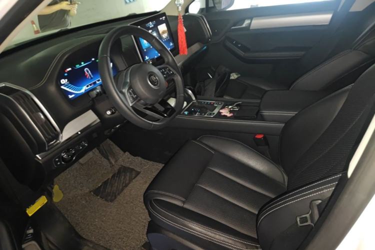 Used BYD Tang 2018 2.0T Automatic SmartConnect Prestige 7-Seater China V Standard Left Front Seat