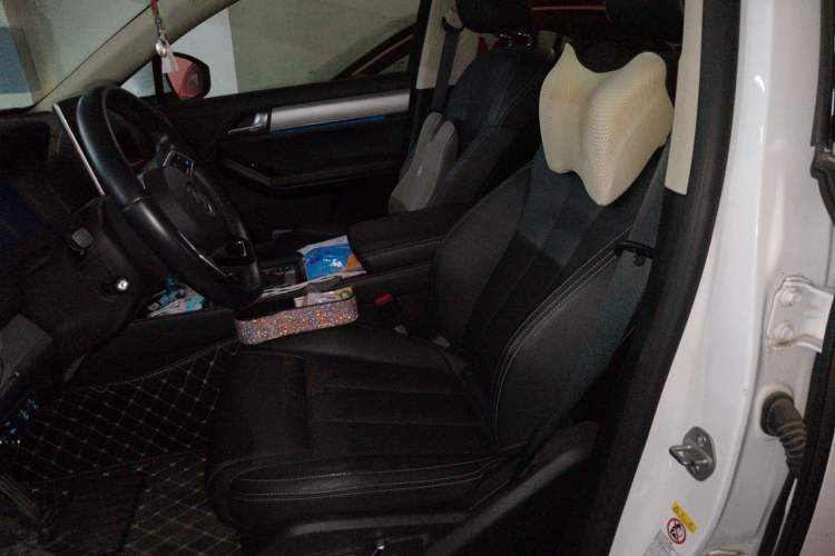 Used BYD Tang 2018 2.0T Automatic SmartConnect Prestige 7-Seater China V Standard Left Front Seat