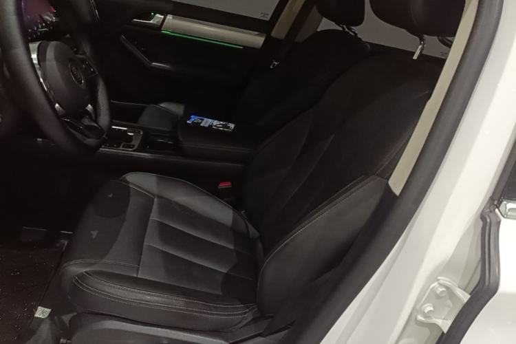Used BYD Tang 2018 2.0T Automatic SmartConnect Prestige 7-Seater China V Standard Left Front Seat