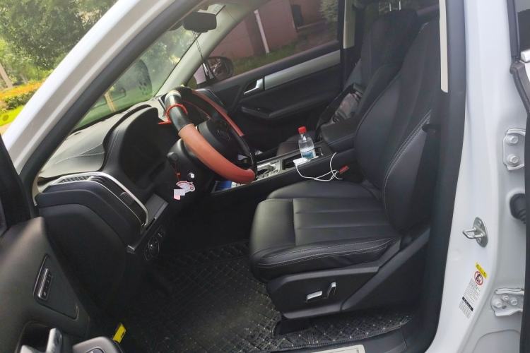 Used BYD Tang 2018 2.0T Automatic SmartConnect Prestige 7-Seater China V Standard Left Front Seat