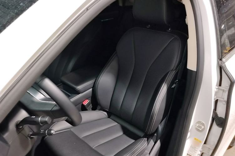 Used BYD Tang 2018 2.0T Automatic Smart Connect Prestige 7-Seater China V Standard Left Front Seat