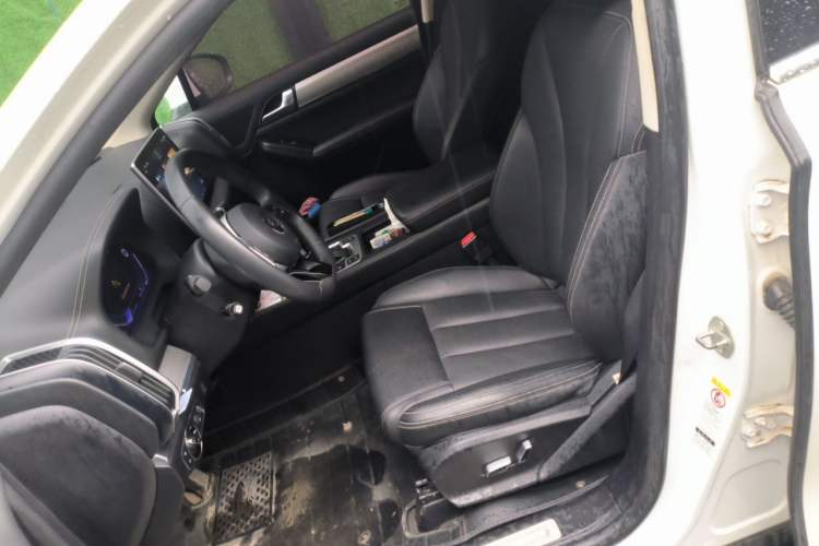 Used BYD Tang 2018 2.0T Automatic SmartConnect Prestige 7-Seater China V Standard Left Front Seat