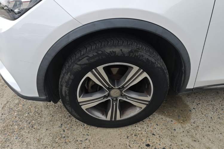Used BYD Tang 2018 2.0T Automatic SmartConnect Luxury Edition 5 Seats China V Standard Left Front Wheel Hub