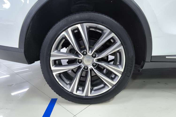 Used BYD Tang 2018 2.0T Automatic Smart Connect Prestige 5-Seater National Emission Standard V Left Front Wheel Hub