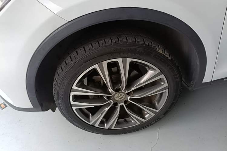Used BYD Tang 2018 2.0T Automatic SmartConnect Prestige 7-Seater China V Standard Left Front Wheel Hub