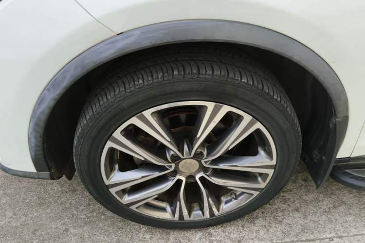Used BYD Tang 2018 2.0T Automatic SmartConnect Prestige 7-Seater China V Standard Left Front Wheel Hub