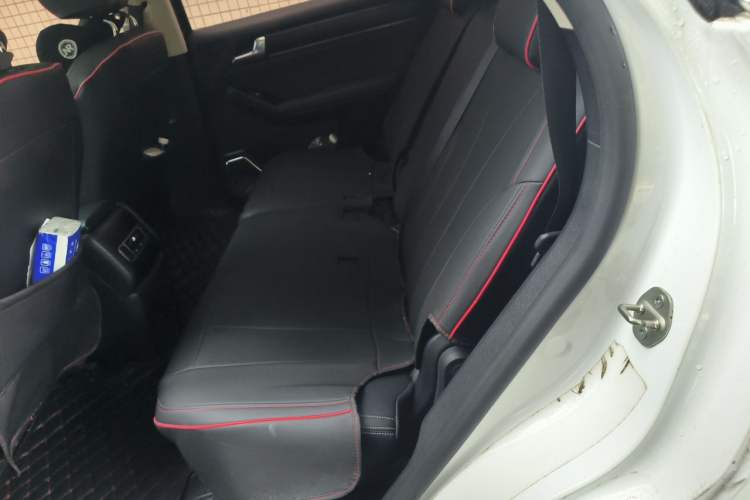 Used BYD Tang 2018 2.0T Automatic Smart Connect Prestige 7-Seater China V Standard Left Rear Seat