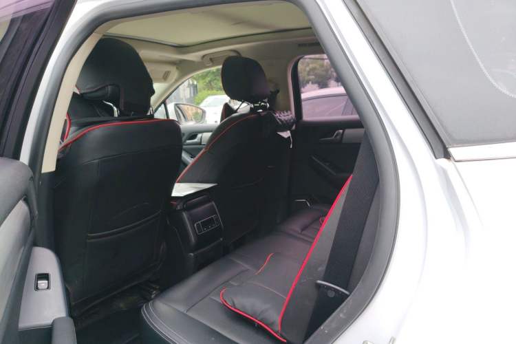 Used BYD Tang 2018 2.0T Automatic Smart Connect Prestige 7-Seater China V Standard Left Rear Seat