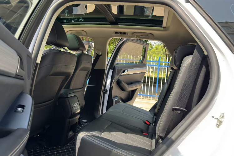Used BYD Tang 2018 2.0T Automatic Smart Connect Prestige 7-Seater China V Standard Left Rear Seat