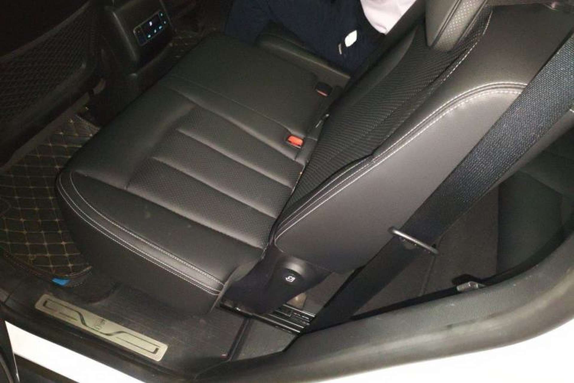 Used BYD Tang 2018 2.0T Automatic SmartConnect Prestige 7-Seater China V Standard Left Rear Seat