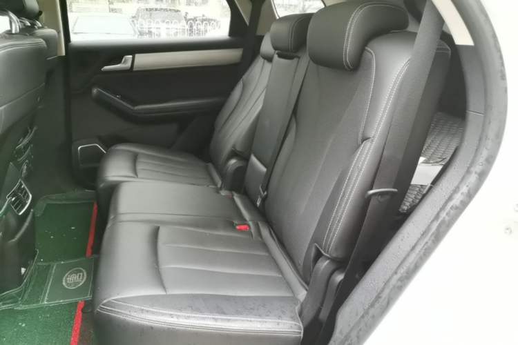 Used BYD Tang 2018 2.0T Automatic SmartConnect Luxury Edition 5 Seats China V Standard Left Rear Seat
