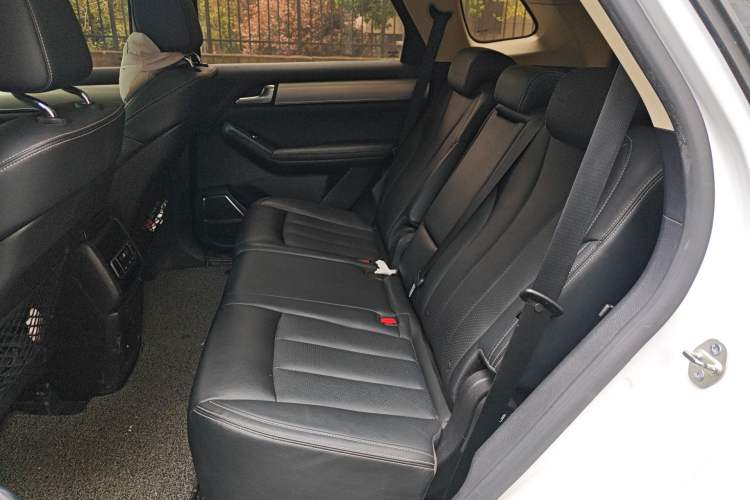 Used BYD Tang 2018 2.0T Automatic SmartConnect Prestige 7-Seater China V Standard Left Rear Seat
