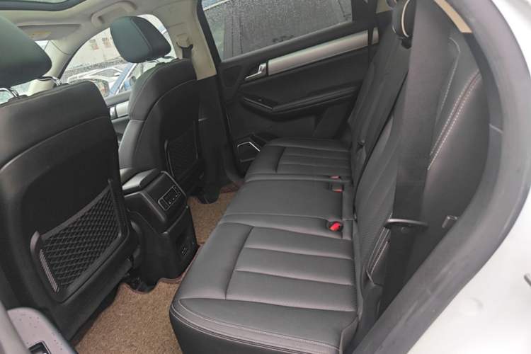 Used BYD Tang 2018 2.0T Automatic SmartConnect Prestige 7-Seater China V Standard Left Rear Seat