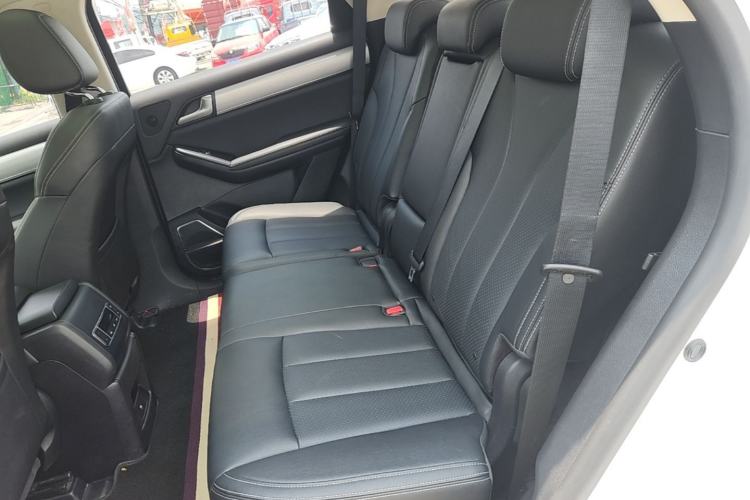 Used BYD Tang 2018 2.0T Automatic Smart Connect Prestige 7-Seater China V Standard Left Rear Seat
