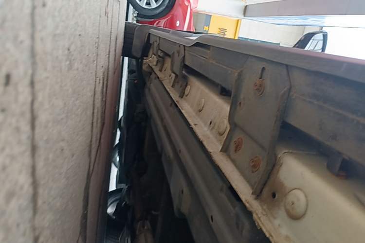 Used BYD Tang 2018 2.0T Automatic SmartConnect Prestige 7-Seater China V Standard Left Side Sill