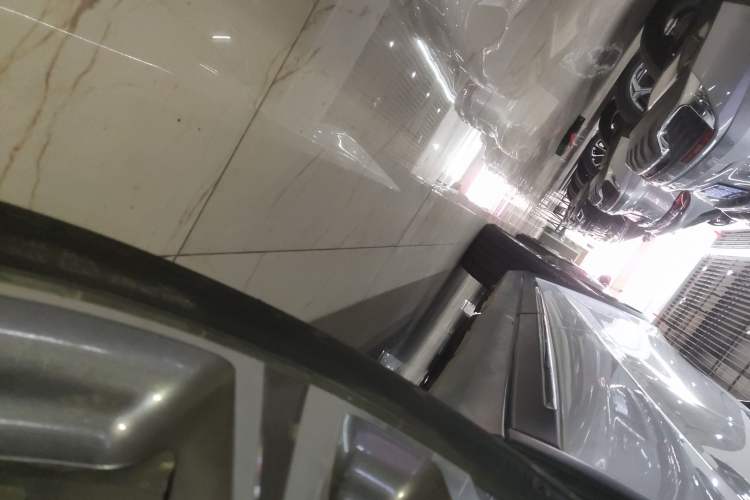 Used BYD Tang 2018 2.0T Automatic SmartConnect Prestige 7-Seater China V Standard Left Side Sill