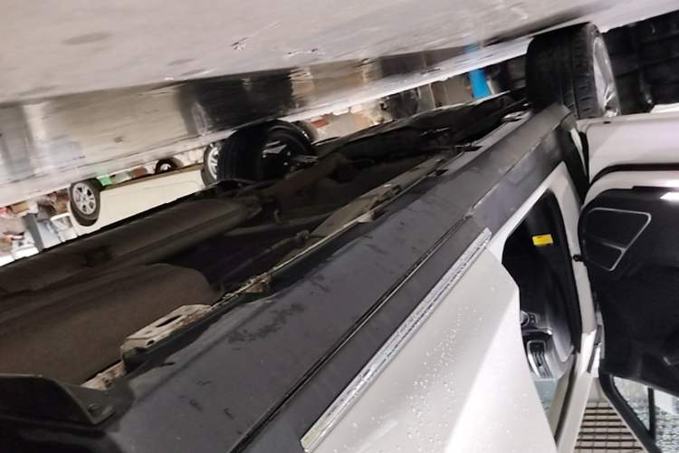 Used BYD Tang 2018 2.0T Automatic Smart Connect Prestige 7-Seater China V Standard Left Side Sill