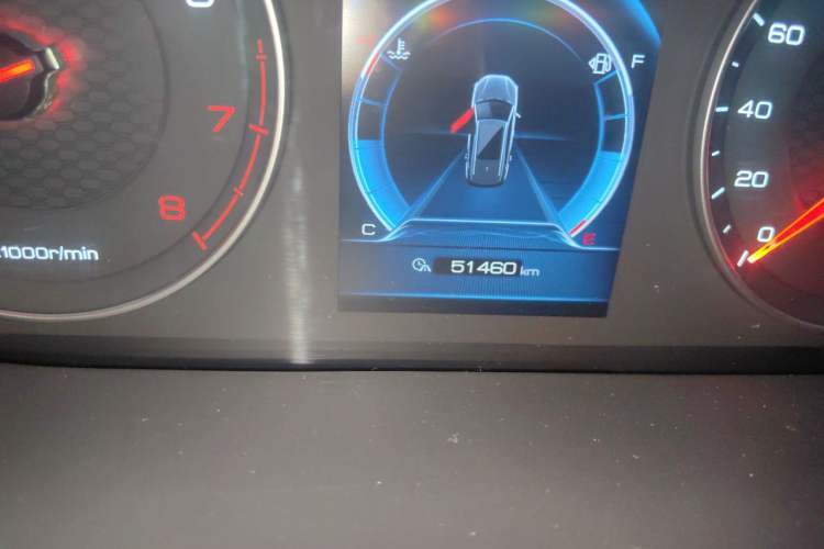Used BYD Tang 2018 2.0T Automatic Smart Connect Prestige 7-Seater China V Standard Odometer Close Up