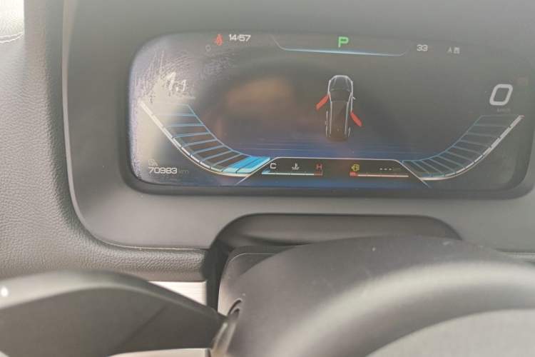 Used BYD Tang 2018 2.0T Automatic SmartConnect Prestige 7-Seater China V Standard Odometer Close Up