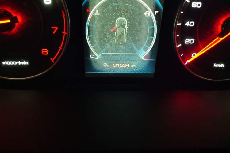Used BYD Tang 2018 2.0T Automatic Smart Connect Prestige 7-Seater China V Standard Odometer Close Up