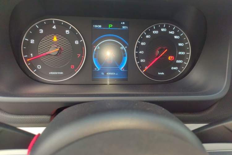 Used BYD Tang 2018 2.0T Automatic SmartConnect Prestige 5-Seater Emission Standard China V Odometer Close Up