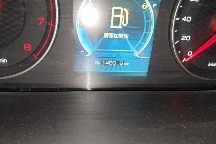 Used BYD Tang 2018 2.0T Automatic Smart Connect Prestige 7-Seater China V Standard Odometer Close Up