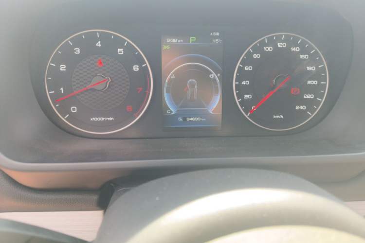 Used BYD Tang 2018 2.0T Automatic Smart Connect Prestige 7-Seater China V Standard Odometer Close Up