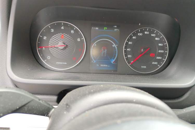 Used BYD Tang 2018 2.0T Automatic Smart Connect Prestige 7-Seater China V Standard Odometer Close Up