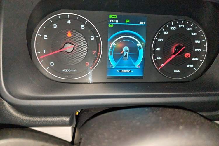 Used BYD Tang 2018 2.0T Automatic SmartConnect Prestige 5-Seater Emission Standard China V Odometer Close Up