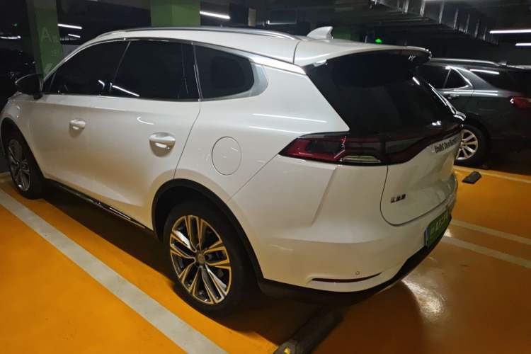 Used BYD Tang 2018 2.0T Automatic SmartConnect Prestige 7-Seater China V Standard Rear Left 45 Deg