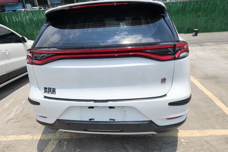 Used BYD Tang 2018 2.0T Automatic Smart Connect Prestige 7-Seater China V Standard Rear