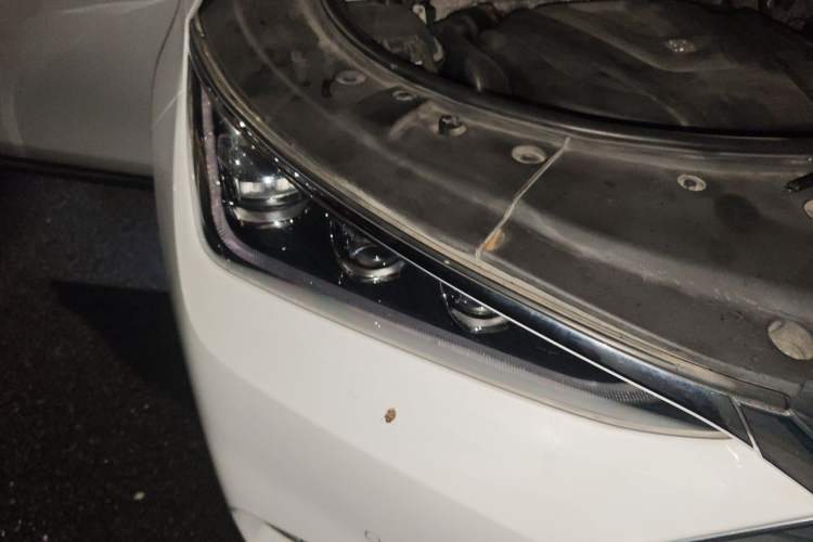 Used BYD Tang 2018 2.0T Automatic SmartConnect Prestige 7-Seater China V Standard Right Front Headlight