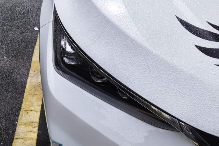 Used BYD Tang 2018 2.0T Automatic Smart Connect Prestige 7-Seater China V Standard Right Front Headlight