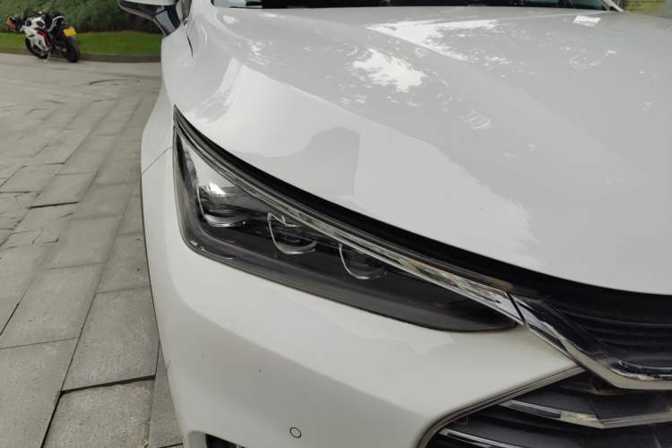 Used BYD Tang 2018 2.0T Automatic SmartConnect Prestige 7-Seater China V Standard Right Front Headlight