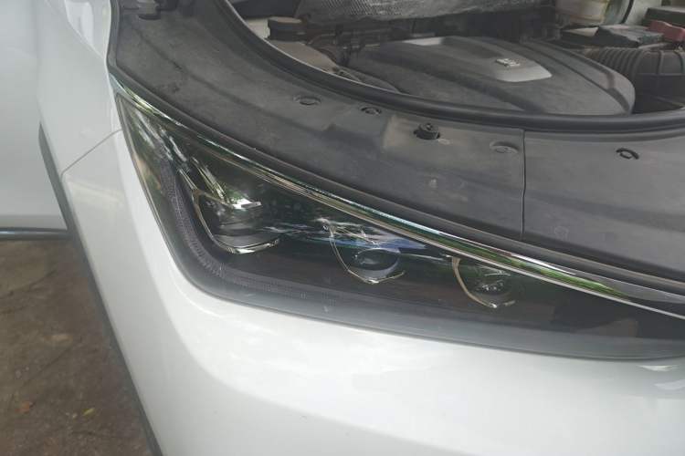 Used BYD Tang 2018 2.0T Automatic Smart Connect Prestige 7-Seater China V Standard Right Front Headlight