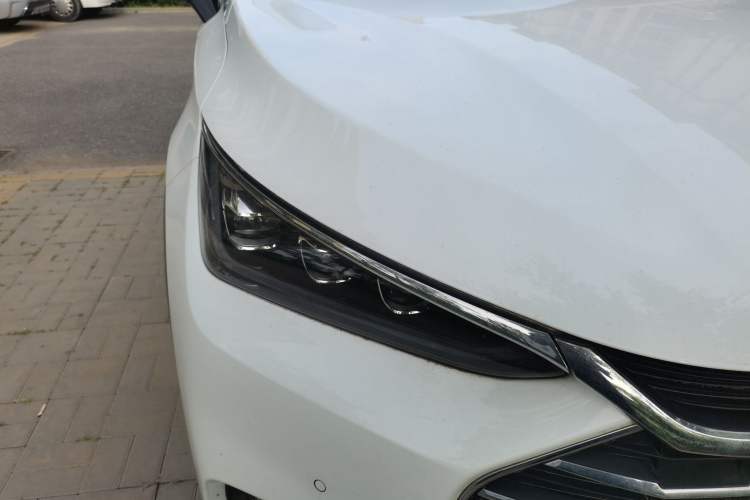 Used BYD Tang 2018 2.0T Automatic SmartConnect Prestige 7-Seater China V Standard Right Front Headlight