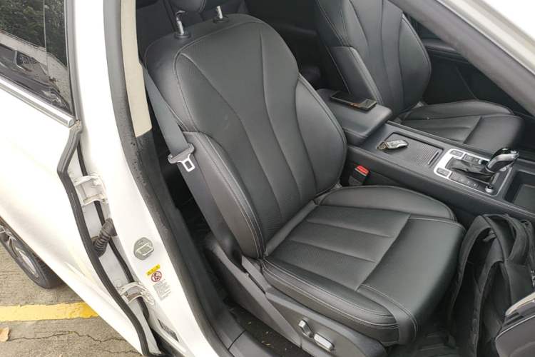 Used BYD Tang 2018 2.0T Automatic SmartConnect Prestige 7-Seater China V Standard Right Front Seat