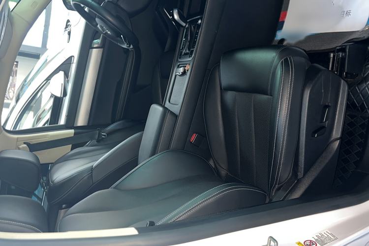 Used BYD Tang 2018 2.0T Automatic SmartConnect Prestige 5-Seater Emission Standard China V Right Front Seat