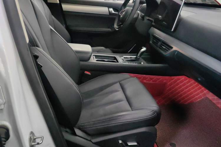 Used BYD Tang 2018 2.0T Automatic SmartConnect Prestige 7-Seater China V Standard Right Front Seat