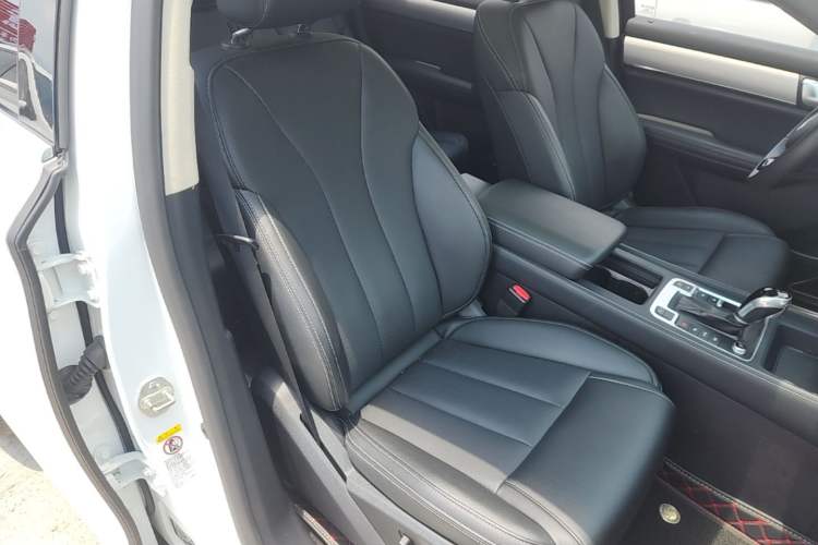 Used BYD Tang 2018 2.0T Automatic Smart Connect Prestige 7-Seater China V Standard Right Front Seat