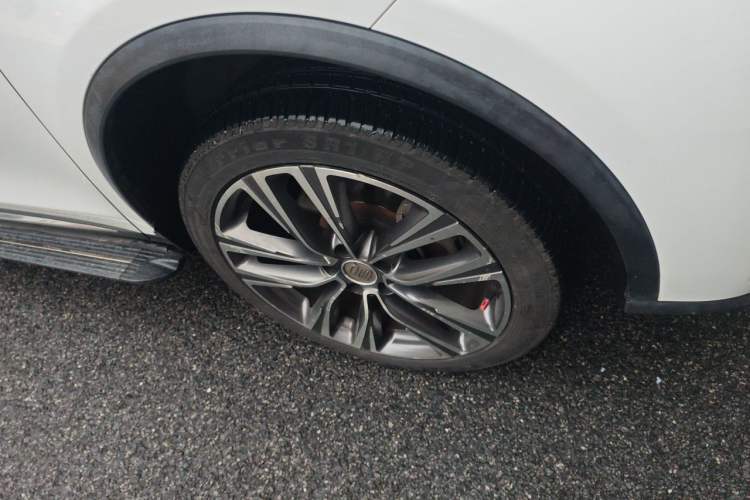 Used BYD Tang 2018 2.0T Automatic SmartConnect Prestige 7-Seater China V Standard Right Front Wheel Hub
