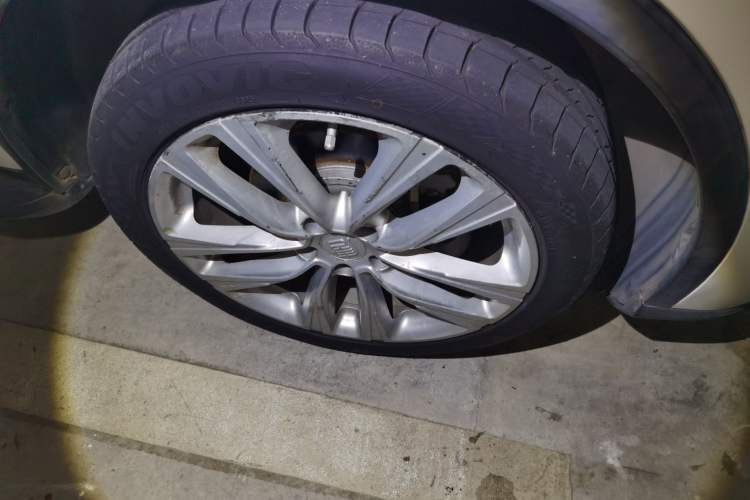 Used BYD Tang 2018 2.0T Automatic Smart Connect Prestige 7-Seater China V Standard Right Front Wheel Hub