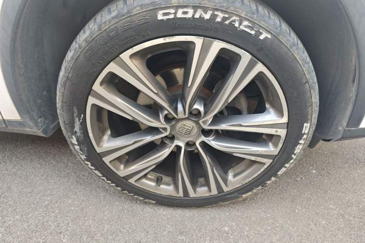 Used BYD Tang 2018 2.0T Automatic SmartConnect Prestige 7-Seater China V Standard Right Front Wheel Hub