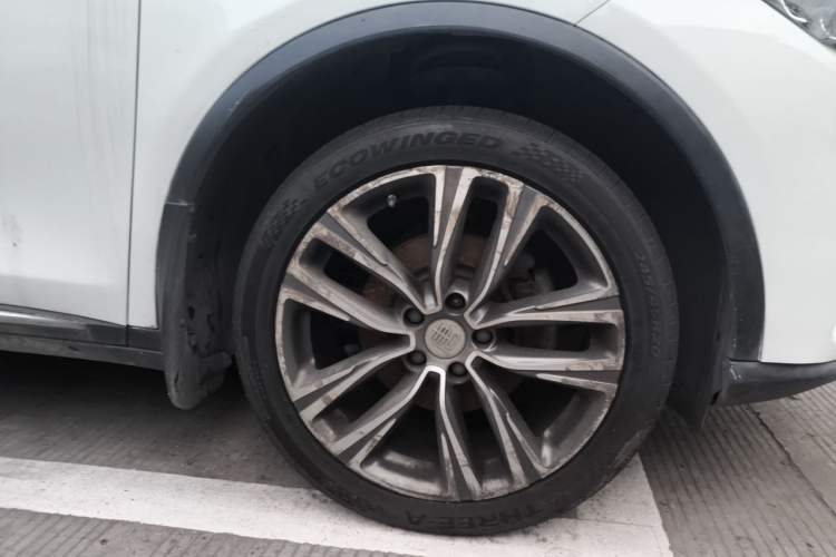 Used BYD Tang 2018 2.0T Automatic Smart Connect Prestige 7-Seater China V Standard Right Front Wheel Hub